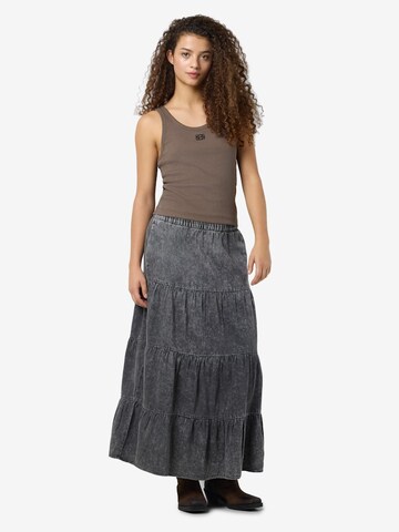 Noisy may Skirt 'NMOREGON' in Black