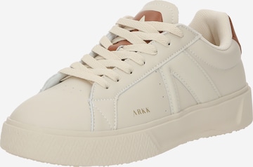 Baskets basses 'Essence' ARKK Copenhagen en beige : devant