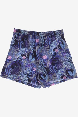 GUESS Shorts in L in Purple
