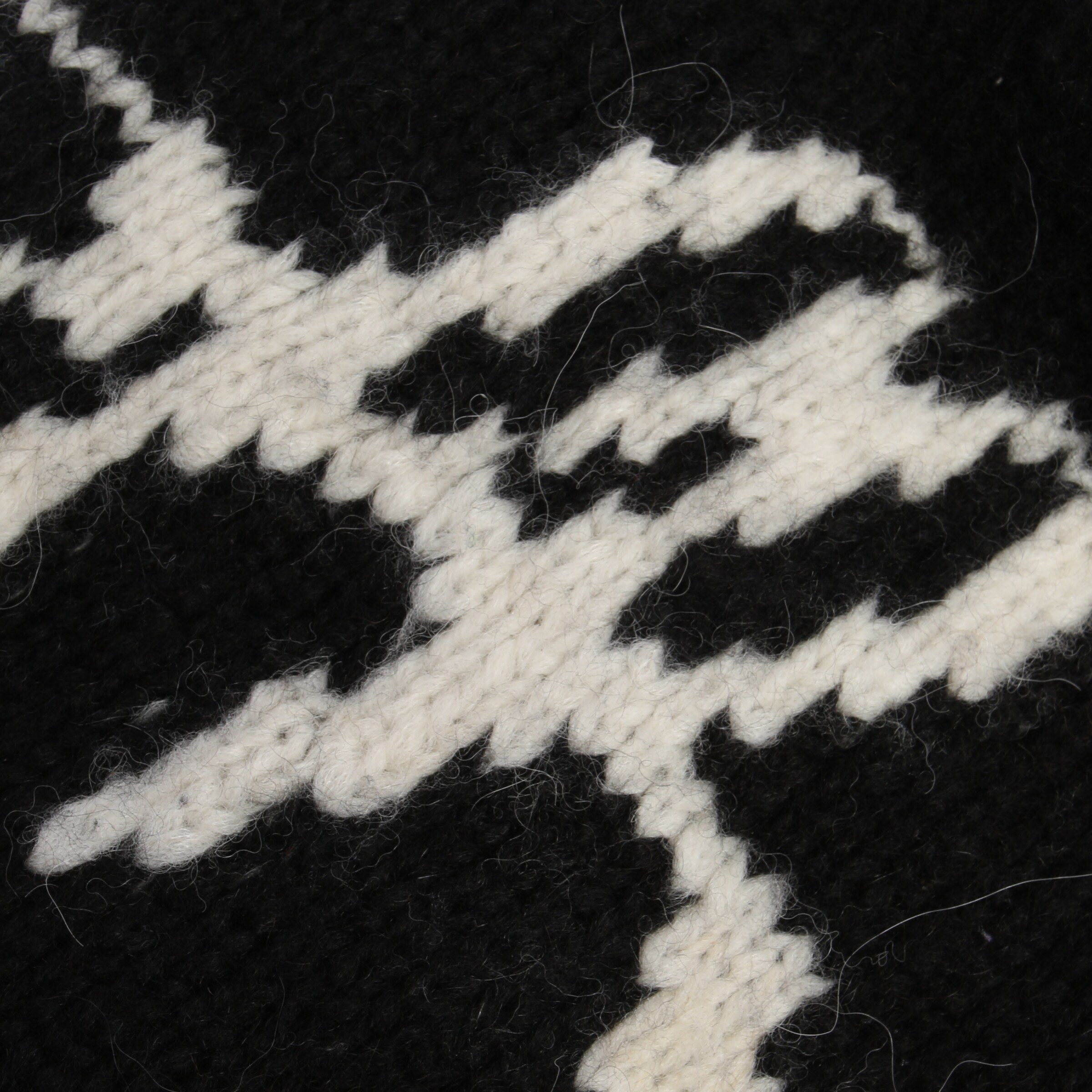 Off-White Pullover / Strickjacke L in Schwarz