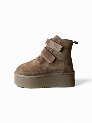 Begoria Boots‌‌‌‌ in Braun: Vorderseite