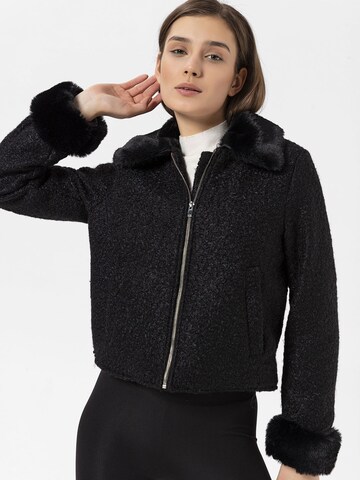 Jimmy Sanders Between-season jacket in Black