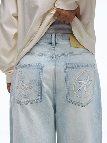 Bershka Baggy Дънки в синьо