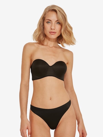 C&City String in Black: front