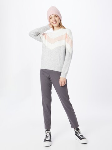 ABOUT YOU Pullover 'Janine' in Grau