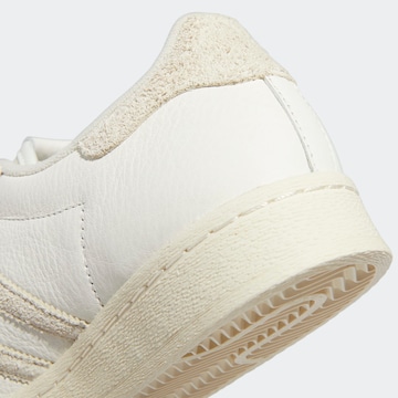 Baskets basses ' Superstar 82 ' ADIDAS ORIGINALS en blanc