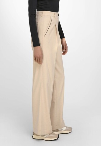 Basler Loose fit Pleat-Front Pants in Beige