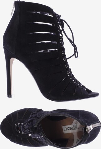 STEVE MADDEN Sandals & High-Heeled Sandals in 35 in Black: front