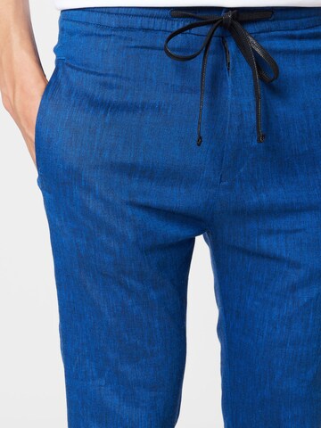 Coupe slim Pantalon 'Jeger' DRYKORN en bleu