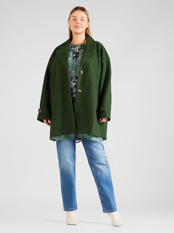 Noisy May Curve Between-Seasons Coat 'ALICIA' in Green