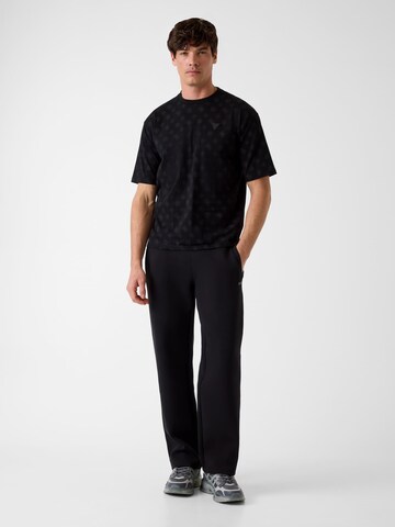 GUESS T-Shirt in Schwarz