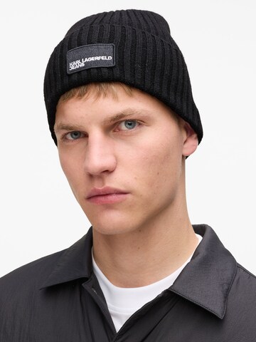 KARL LAGERFELD JEANS Mütze in Schwarz: Vorderseite