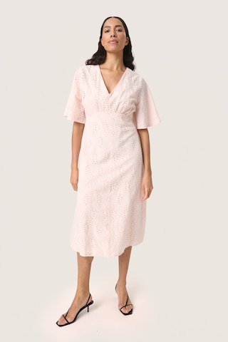 Robe 'Joella' SOAKED IN LUXURY en rose