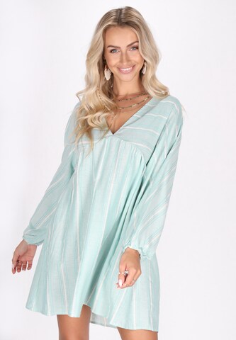 IZIA - Vestido em verde: frente