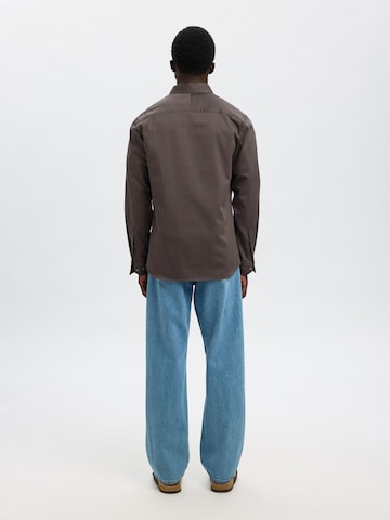 Coupe slim Chemise SELECTED HOMME en marron