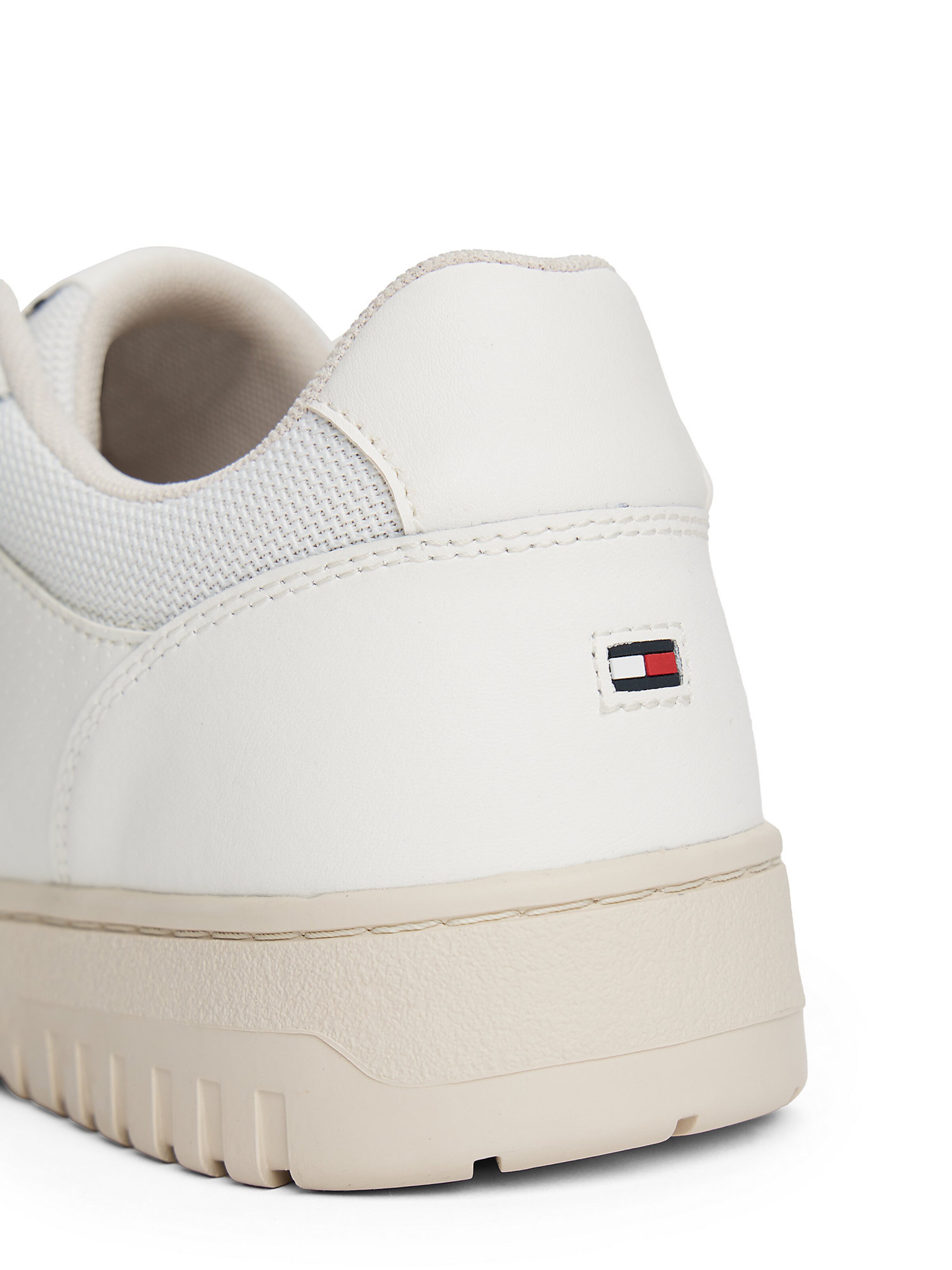 TOMMY HILFIGER Sneaker 'Basket Core' in Weiß