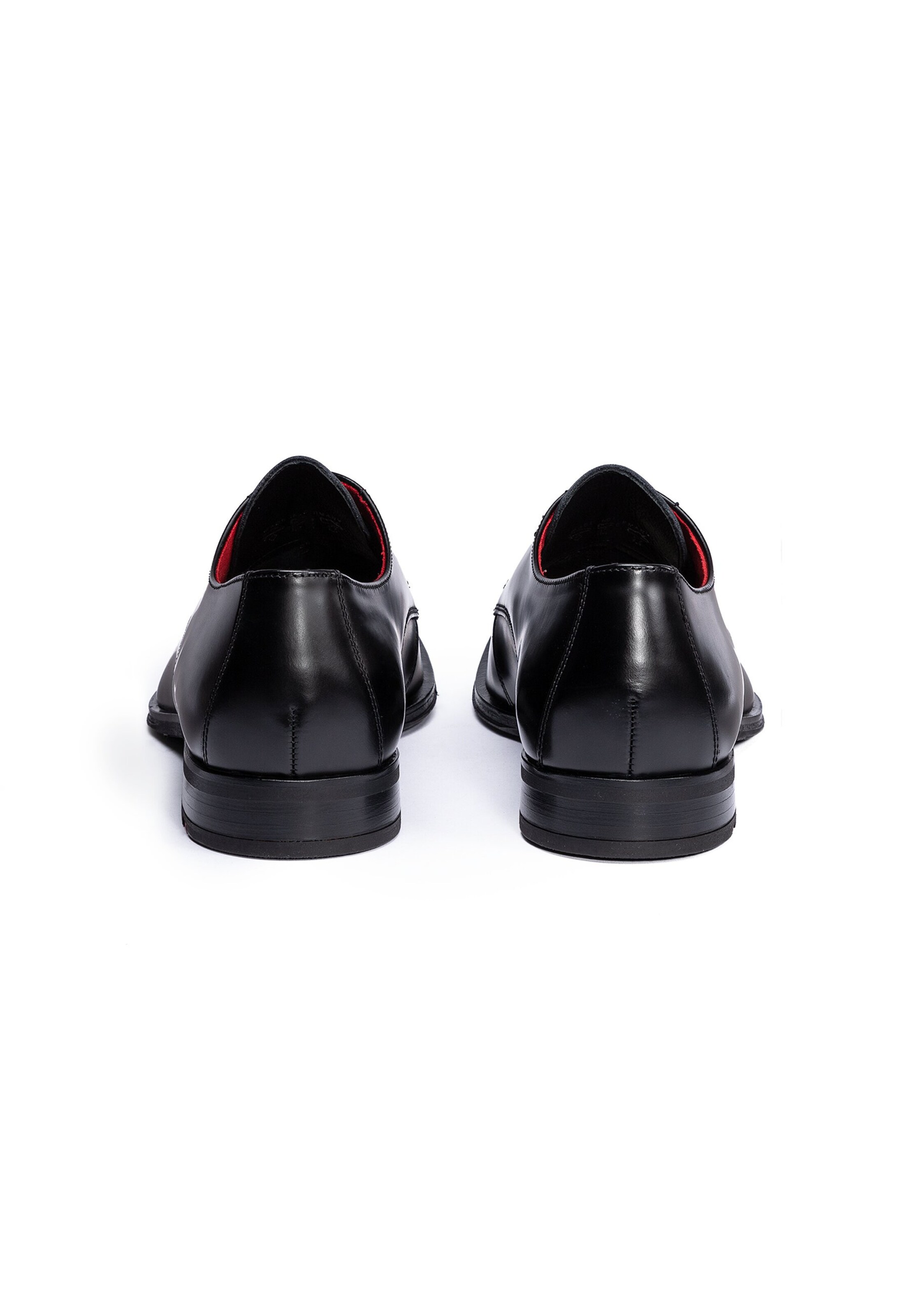 Chaussure à lacets 'Siena' LLOYD en noir