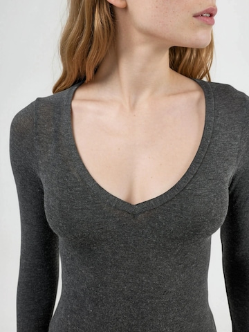 Busem Shirt in Grau