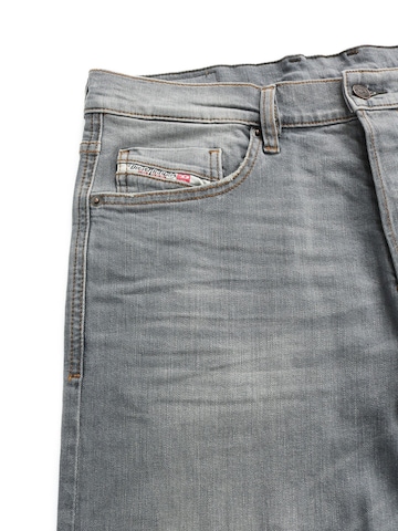 Coupe slim Jean 'Tepphar-X' DIESEL en gris