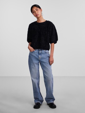 Pull-over 'Fee' PIECES en noir