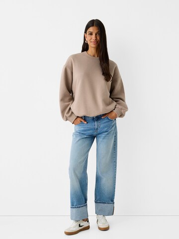 Bershka Sweatshirt in Beige