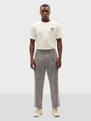 Thinking MU Bluser & t-shirts 'Zach' i hvid