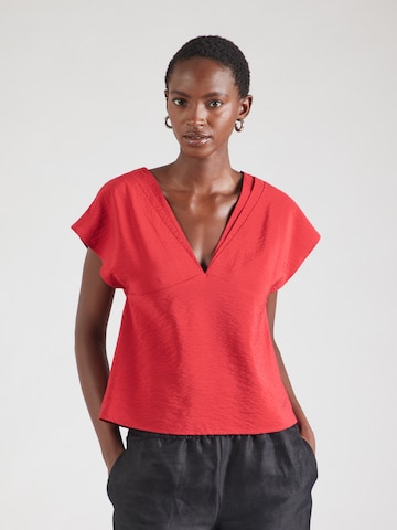 T-shirt SELECTED en rouge : devant