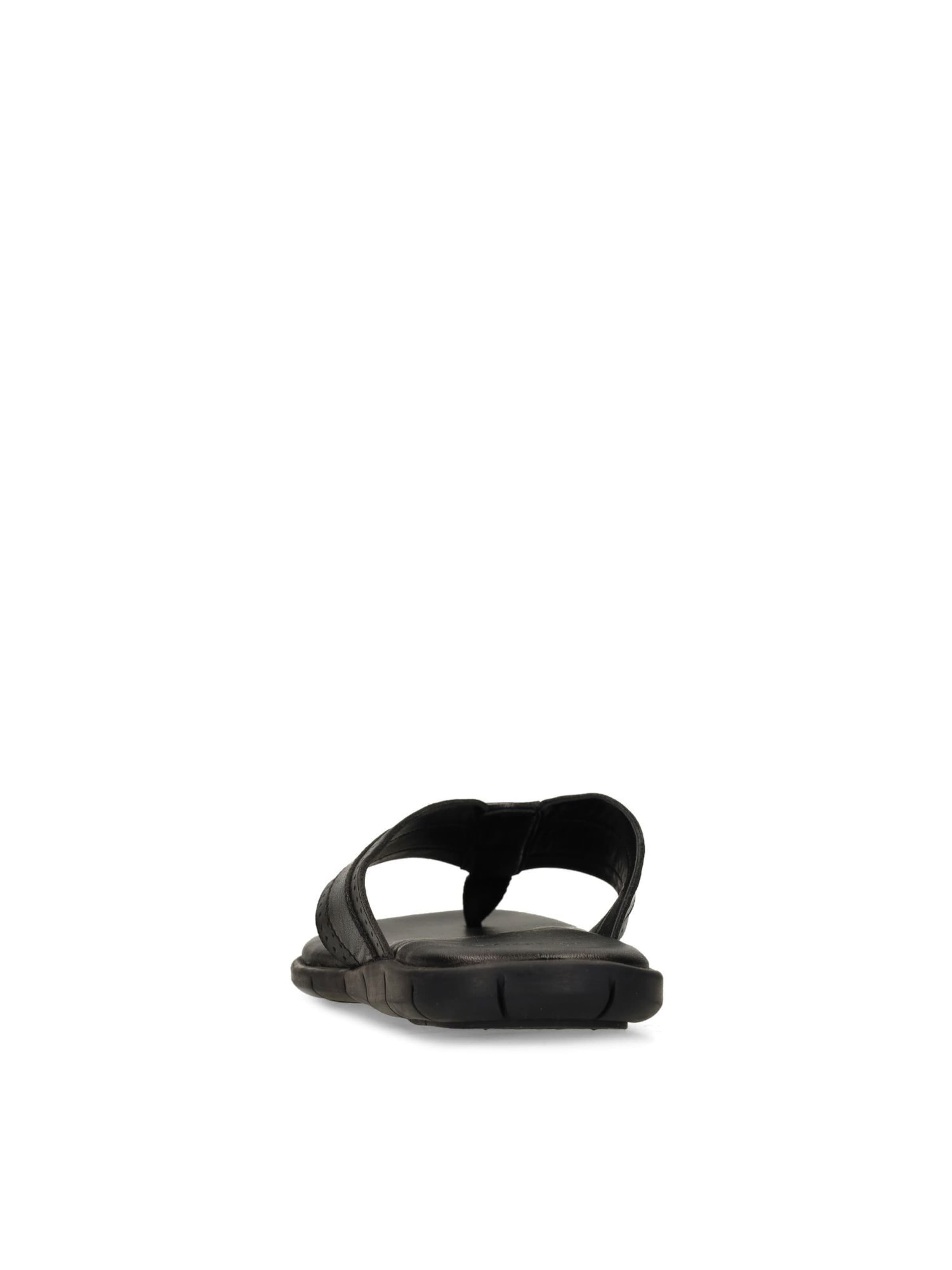MANFIELD T-Bar Sandals in Black