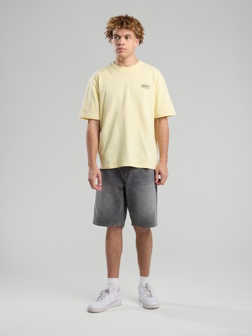 America Today Shirt in Yellow