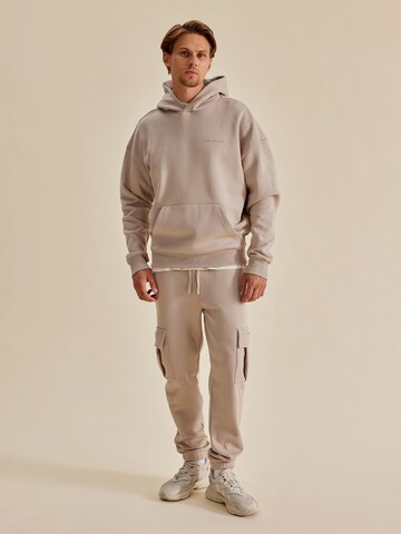 DAN FOX APPAREL Sweatshirt 'Sebastian Heavyweight' in Grau