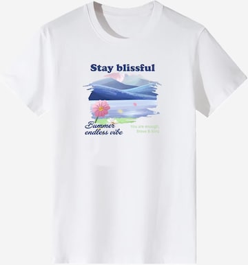 T-shirt 'Women Watercolor Mountain and Lake Floral Print T-shirt' LapaPlus en blanc : devant