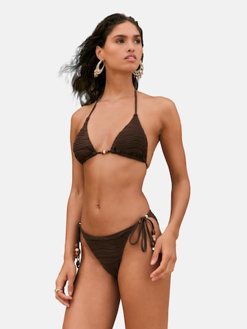 Triangle Bikini Friends Like These en marron : devant
