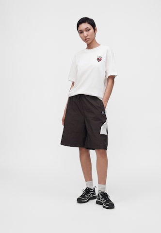 Nike Sportswear Baggy Trousers 'SHOX' in Brown