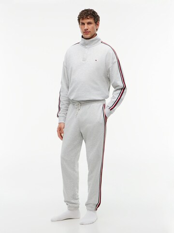 TOMMY HILFIGER Sweatshirt in Grijs