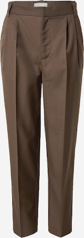 Guido Maria Kretschmer Men Regular Pleated Pants 'Matteo' in Brown: front