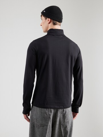T-Shirt 'Brian' ABOUT YOU en noir