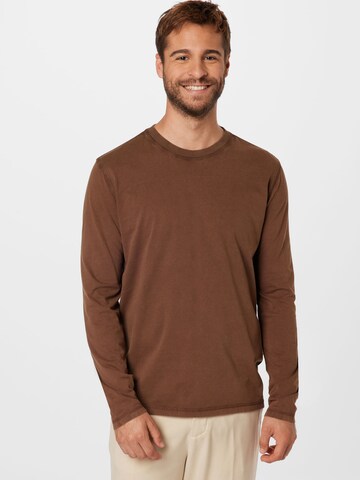 T-Shirt 'LENNY' DRYKORN en marron : devant