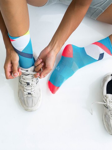INCYLENCE Athletic Socks 'STRIKES' in Blue