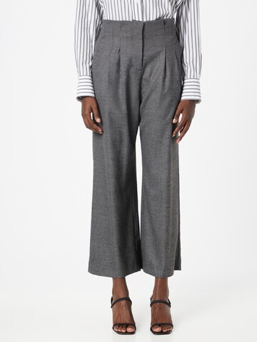 Freequent Loose fit Pleat-Front Pants 'TEXA' in Black: front