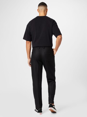 Wax London Regular Pleat-Front Pants in Black