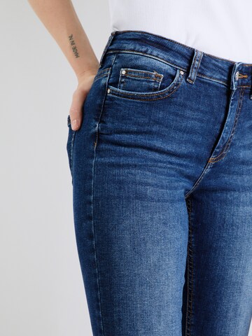 Slimfit Jeans 'ONLRUSH' di ONLY in blu
