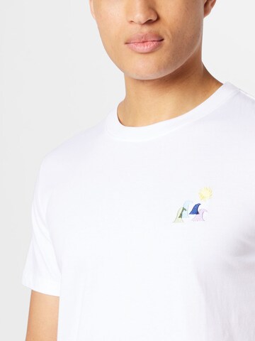 DEDICATED. T-Shirt 'Stockholm Wave Sun' in Weiß