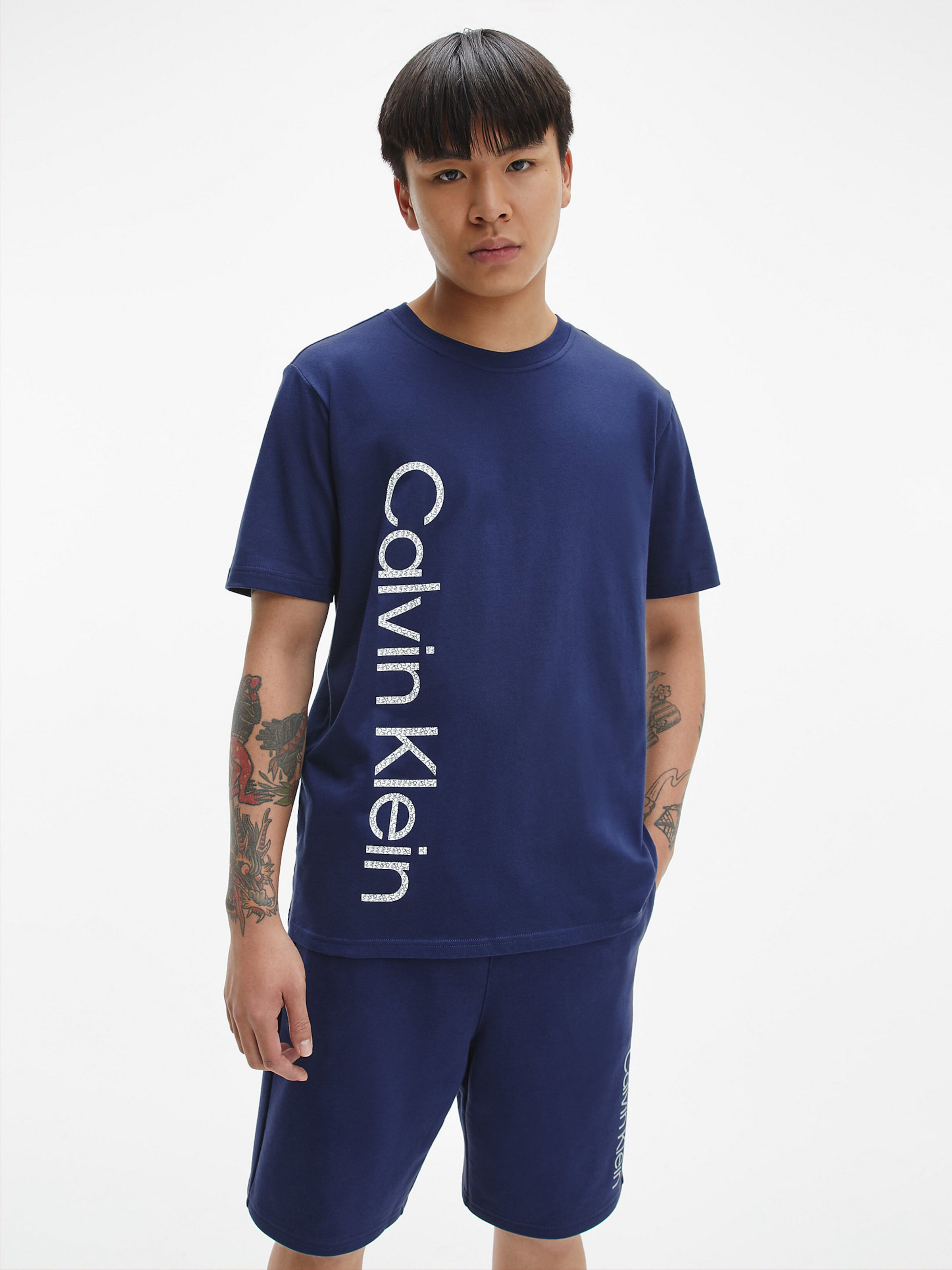 Männer Sportarten Calvin Klein Performance Shirt in Enzian - AF21269 Männer Sportarten Calvin Klein Performance Shirt in Enzian - AF21269