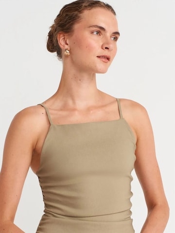 Dilvin Dress in Green