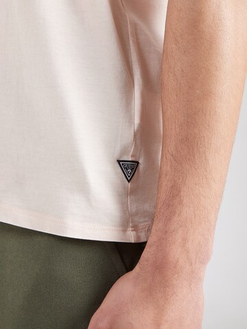 GUESS Футболка 'QUATTRO' в Ярко-розовый