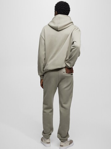 Pull&Bear Tapered Hose in Grün