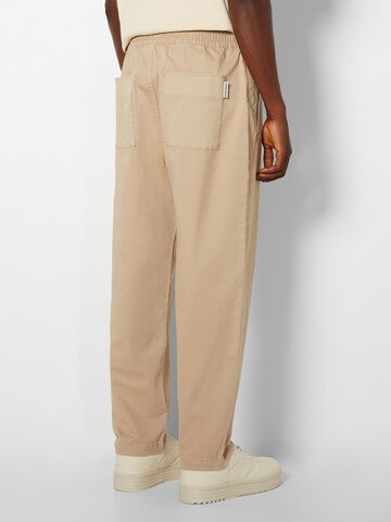 Bershka Loose fit Chino Pants in Beige