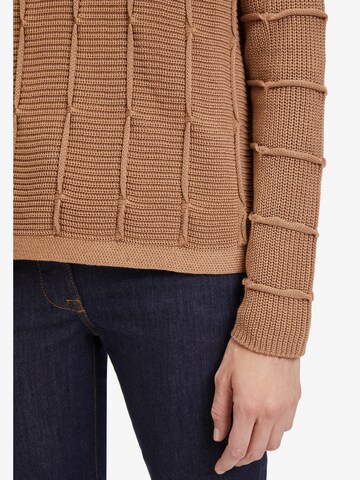 Betty Barclay Sweater in Brown