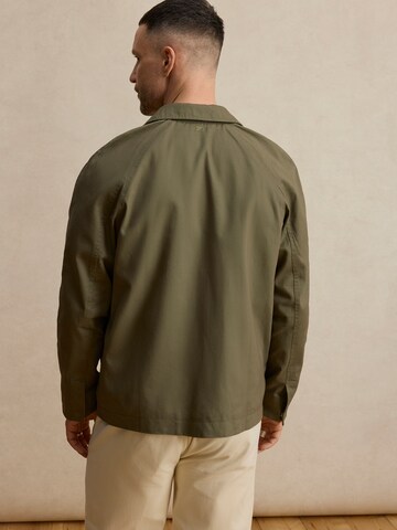 DAN FOX APPAREL Преходно яке 'Dennis' в зелено