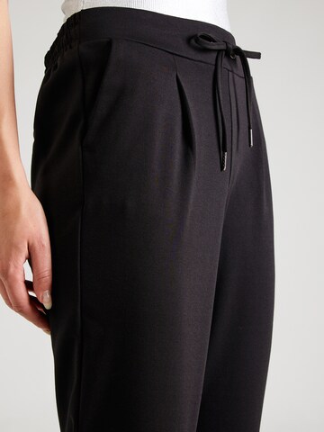 Coupe slim Pantalon chino 'Rizetta' b.young en noir